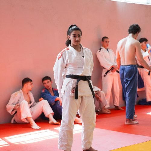 abb58020-8cc7-4b41-9f98-a0b9d5059f6c_rw_1200